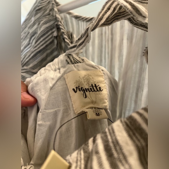 🚫GIFTED🚫 Vignette Striped Dress - Picture 4 of 15